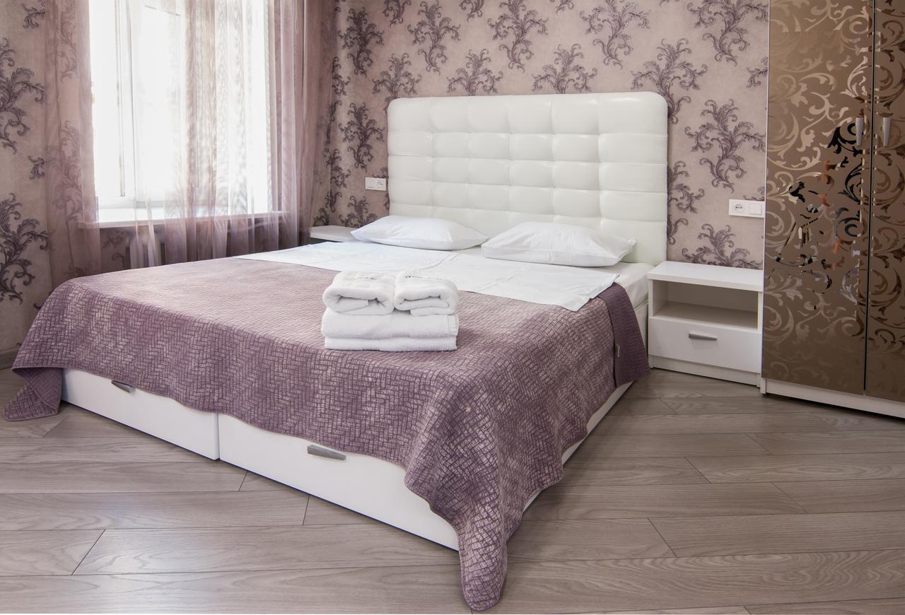 Home Hotel Apartments On Mykhailivska Square - Kiev Екстер'єр фото